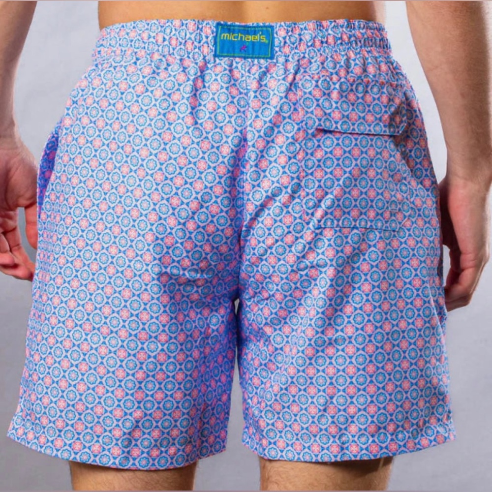 Michaels Men's Pink & Blue Patterned Swim Trunks; Size Large